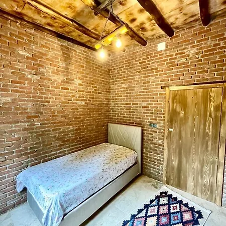 فيلة Sapancanaturalhouse2